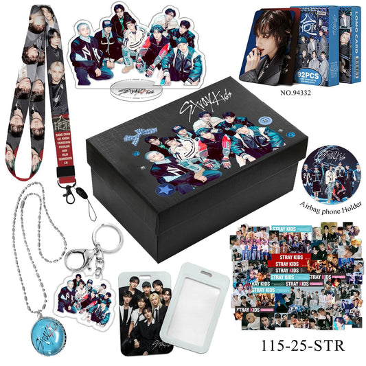 COFFRET CADEAU KARMA STRAY KIDS