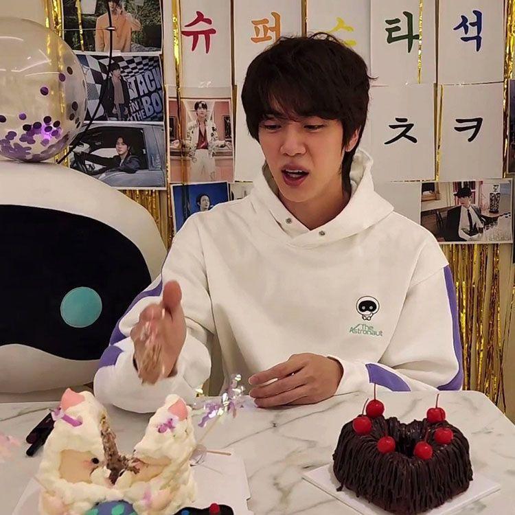 SWEAT À CAPUCHE / PANTALON / ENSEMBLE WOOTTEO L'ASTRONAUTE/JIN BTS