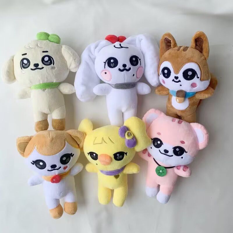 IVE MERCH MINIVE PELUCHE (20 cm)