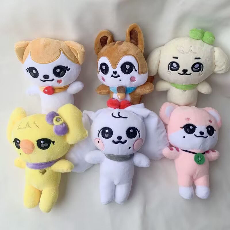 IVE MERCH MINIVE PELUCHE (20 cm)
