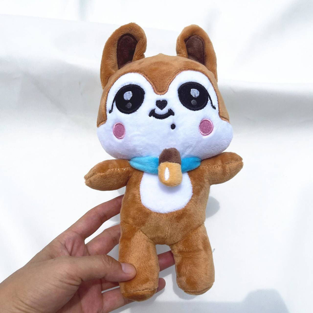 IVE MERCH MINIVE PELUCHE (20 cm)