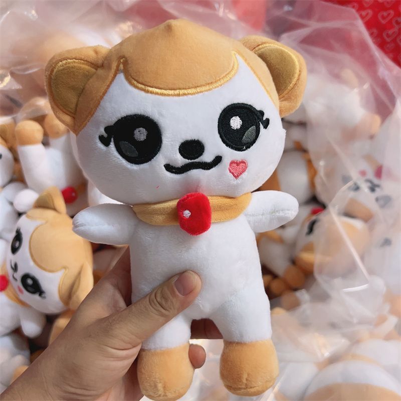 IVE MERCH MINIVE PELUCHE (20 cm)