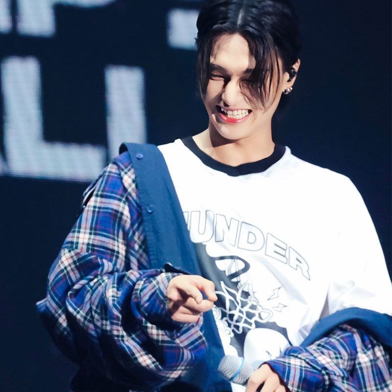 T-SHIRTS ATEEZ BREAK THE WALL 100 % COTON