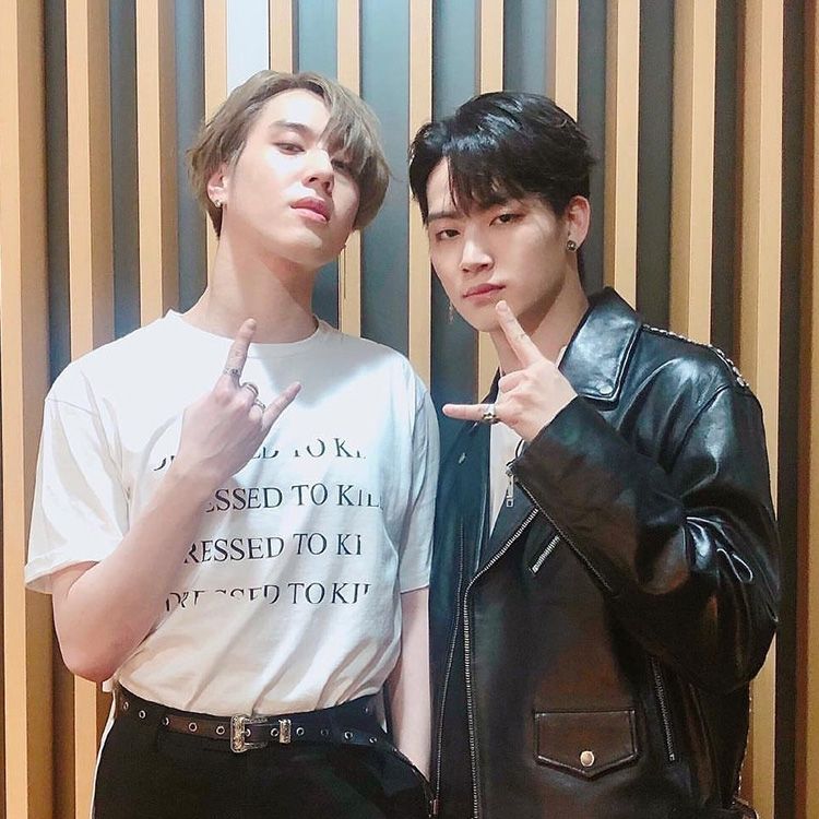 T-SHIRT SHINEE « DRESSED TO KILL » 100 % COTON