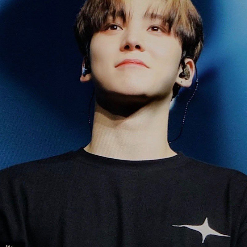 ATEEZ MERCH BREAK THE WALL CHEMISES 100% COTON (noir et blanc)