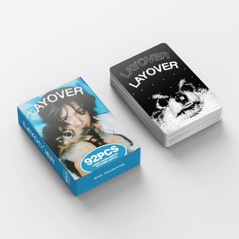 V LAYOVER PHOTOCARDS 92 PCS (60 PHOTOCARTES + 32 AUTOCOLLANTS)