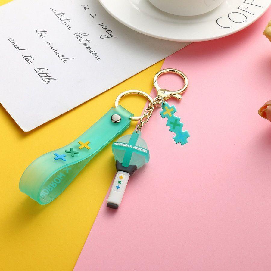 PORTE-CLÉS LIGHTSTICKS DIVERS GROUPES KPOP