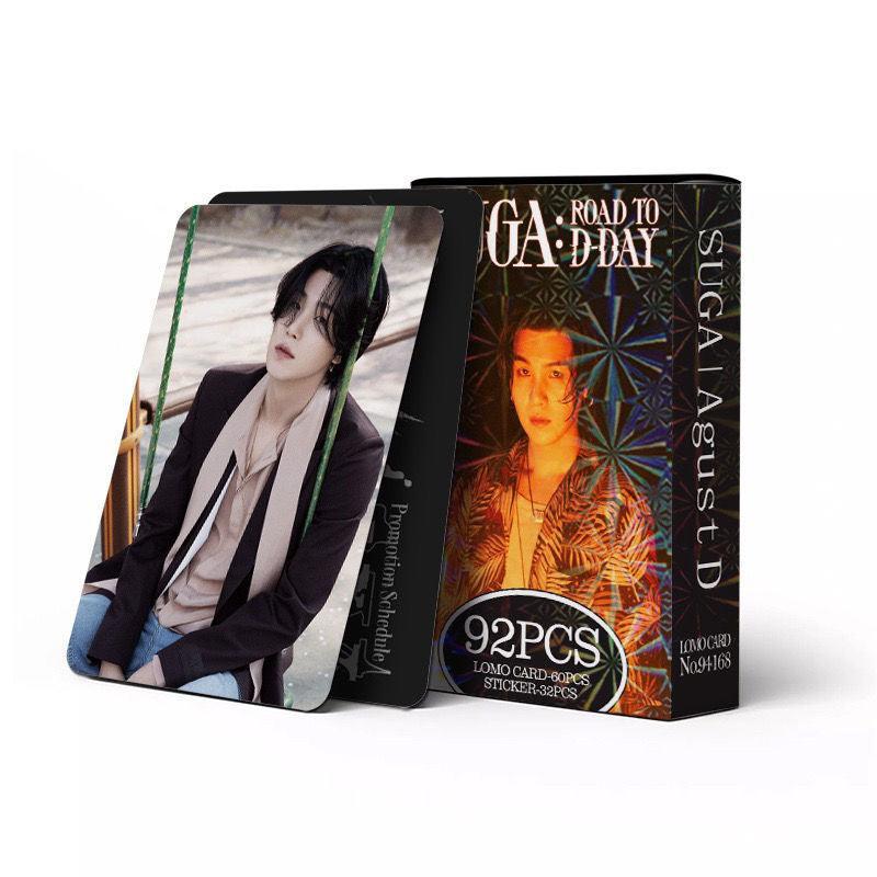 PHOTOCARTES SUGA : ROAD TO D'DAY 92 PCS (60 PHOTOCARTES + 32 STICKERS)