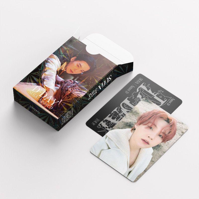 PHOTOCARTES SUGA : ROAD TO D'DAY 92 PCS (60 PHOTOCARTES + 32 STICKERS)