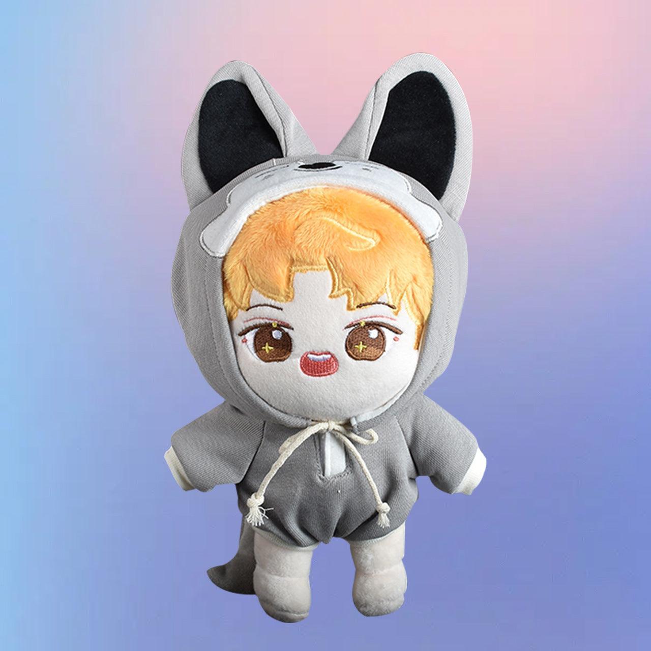 POUPÉE STRAY KIDS + TENUE SKZOO (tous les membres)