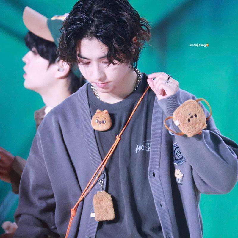 T-SHIRT ÉCOLE MAGIQUE STRAY KIDS 100% COTON