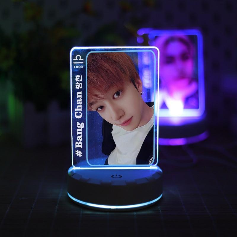STRAY KIDS LED USB LUMIÈRES CHANGEANTES DE COULEUR (7 COULEURS) tous les membres !
