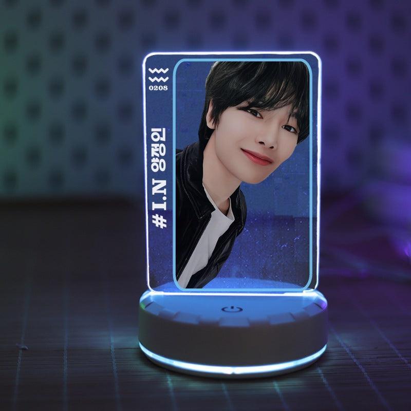 STRAY KIDS LED USB LUMIÈRES CHANGEANTES DE COULEUR (7 COULEURS) tous les membres !