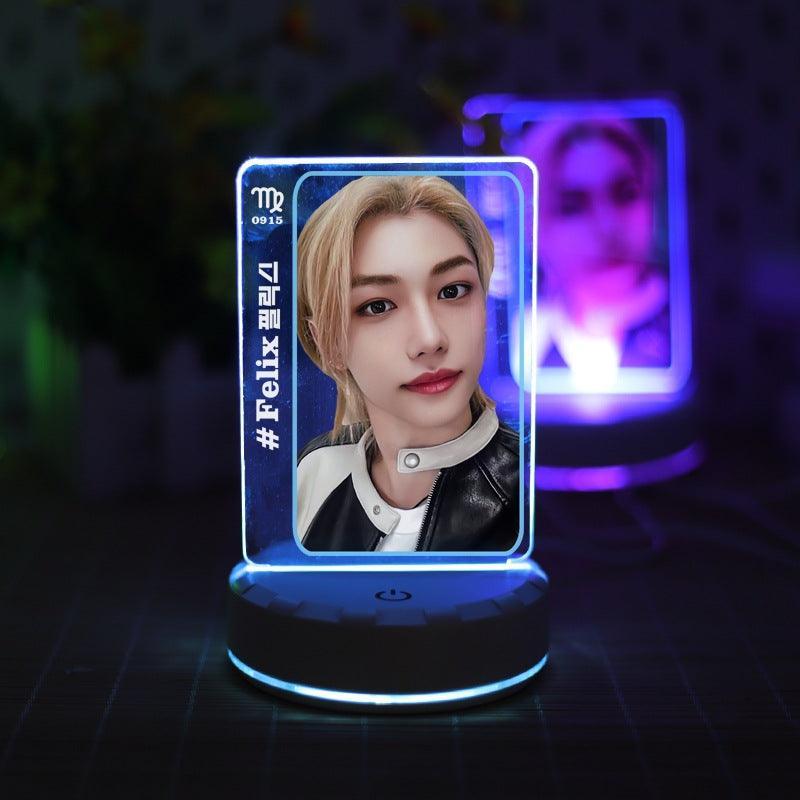 STRAY KIDS LED USB LUMIÈRES CHANGEANTES DE COULEUR (7 COULEURS) tous les membres !