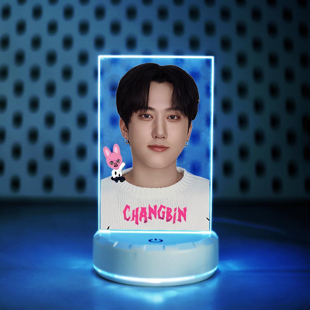 STRAY KIDS LED USB LUMIÈRES CHANGEANTES DE COULEUR (7 COULEURS) tous les membres !