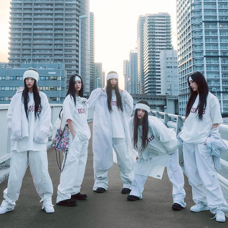 T-SHIRT SURNATUREL NEWJEANS 100% COTON