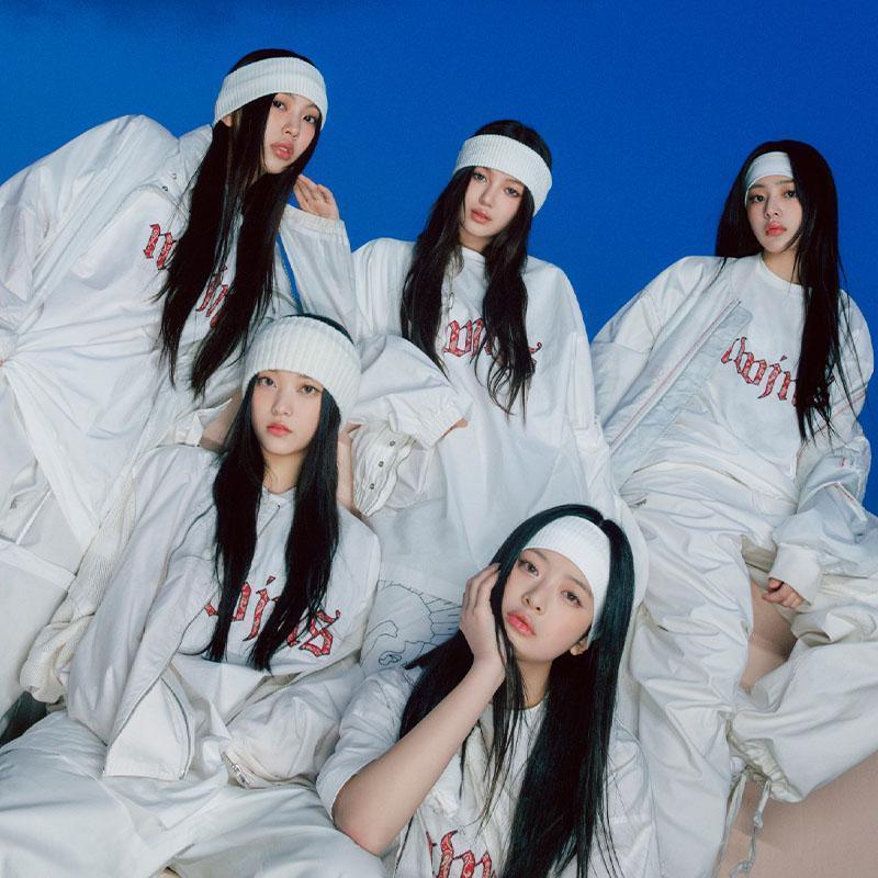 T-SHIRT SURNATUREL NEWJEANS 100% COTON