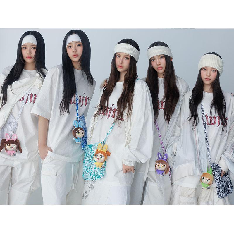 T-SHIRT SURNATUREL NEWJEANS 100% COTON