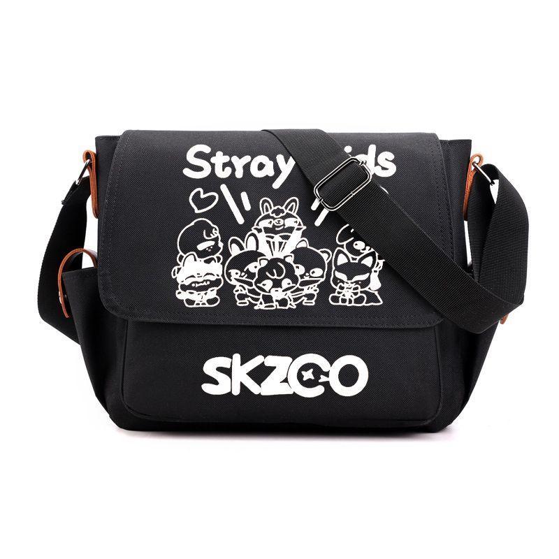 SAC SKZOO STRAY KIDS (noir et blanc)