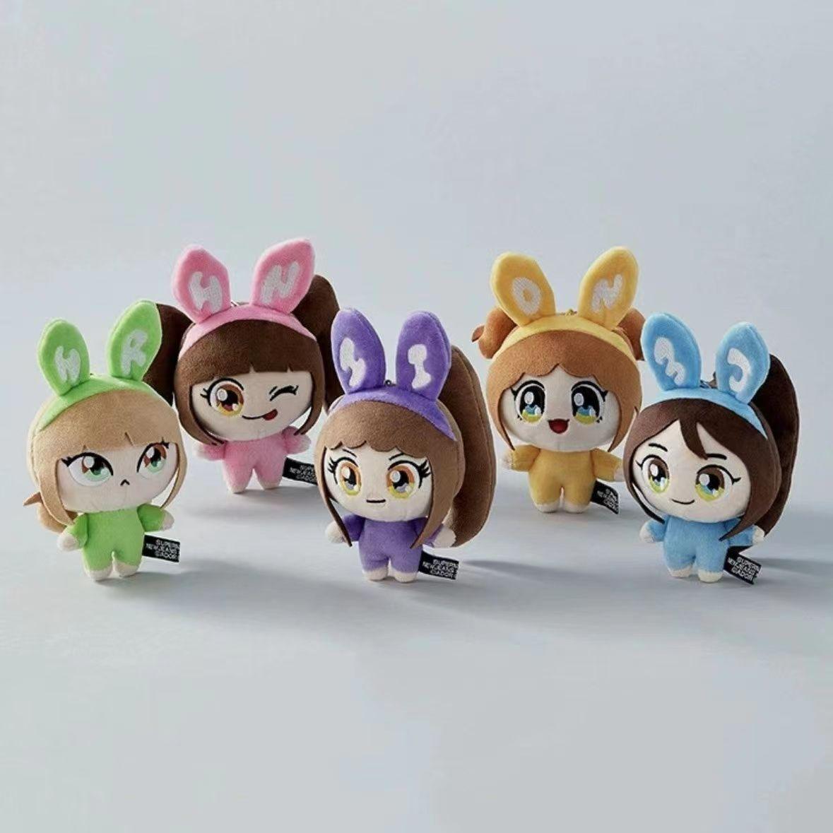 PORTE-CLÉS NEWJEANS (15~17 cm)