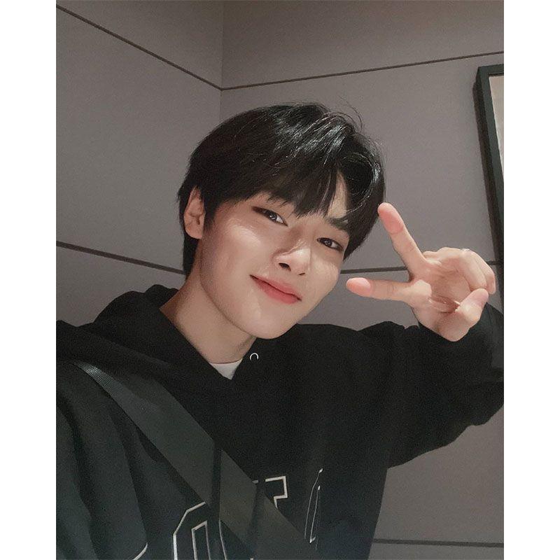 Sweat à capuche STRAY KIDS