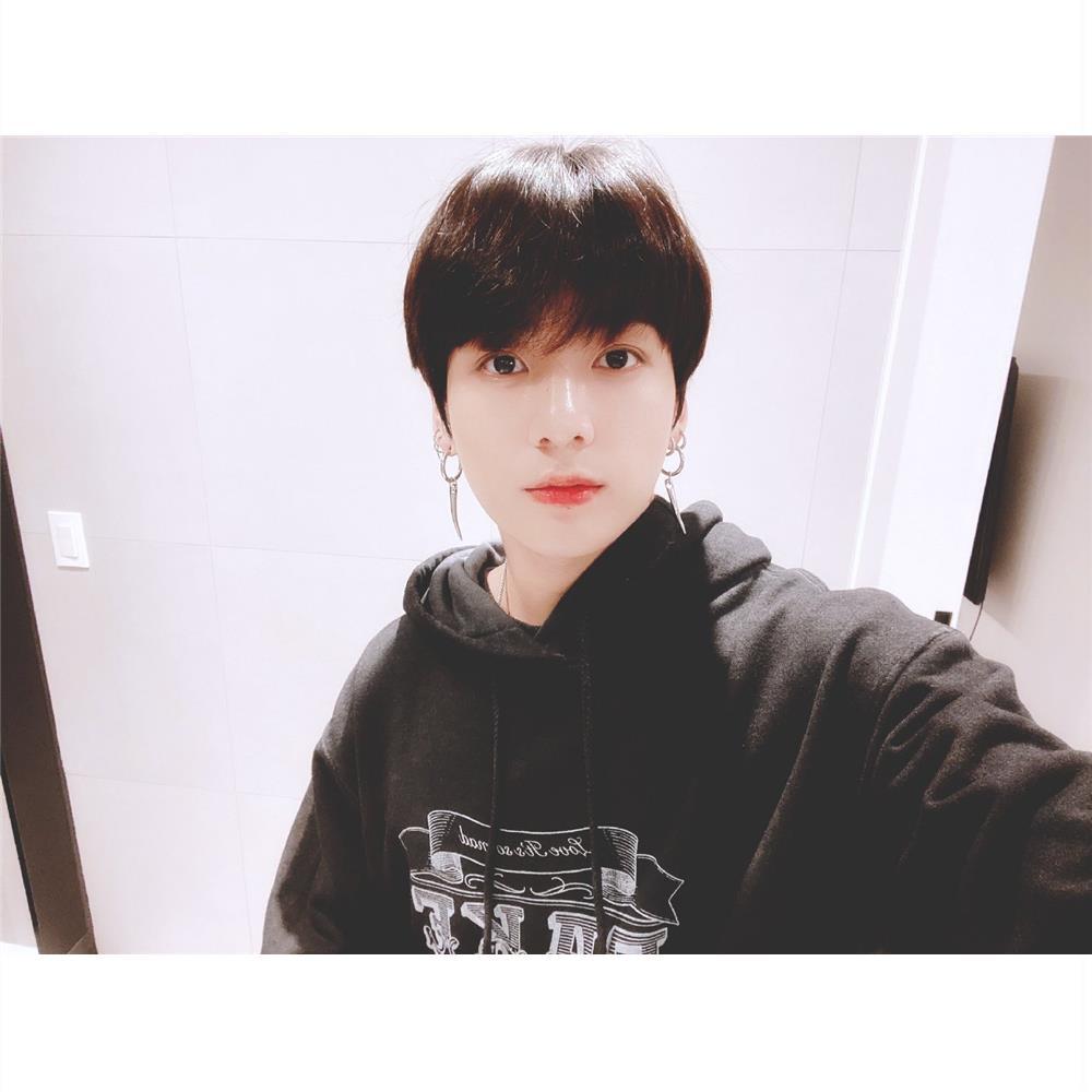 Sweat à capuche BTS JUNGKOOK FAKE LOVE