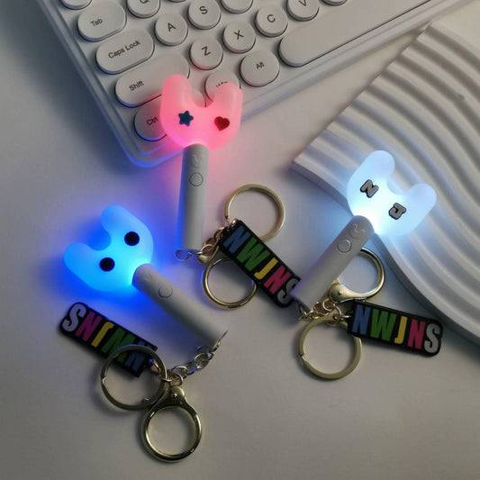 PORTE-CLÉS À LED LIGHTSTICK NEWJEANS