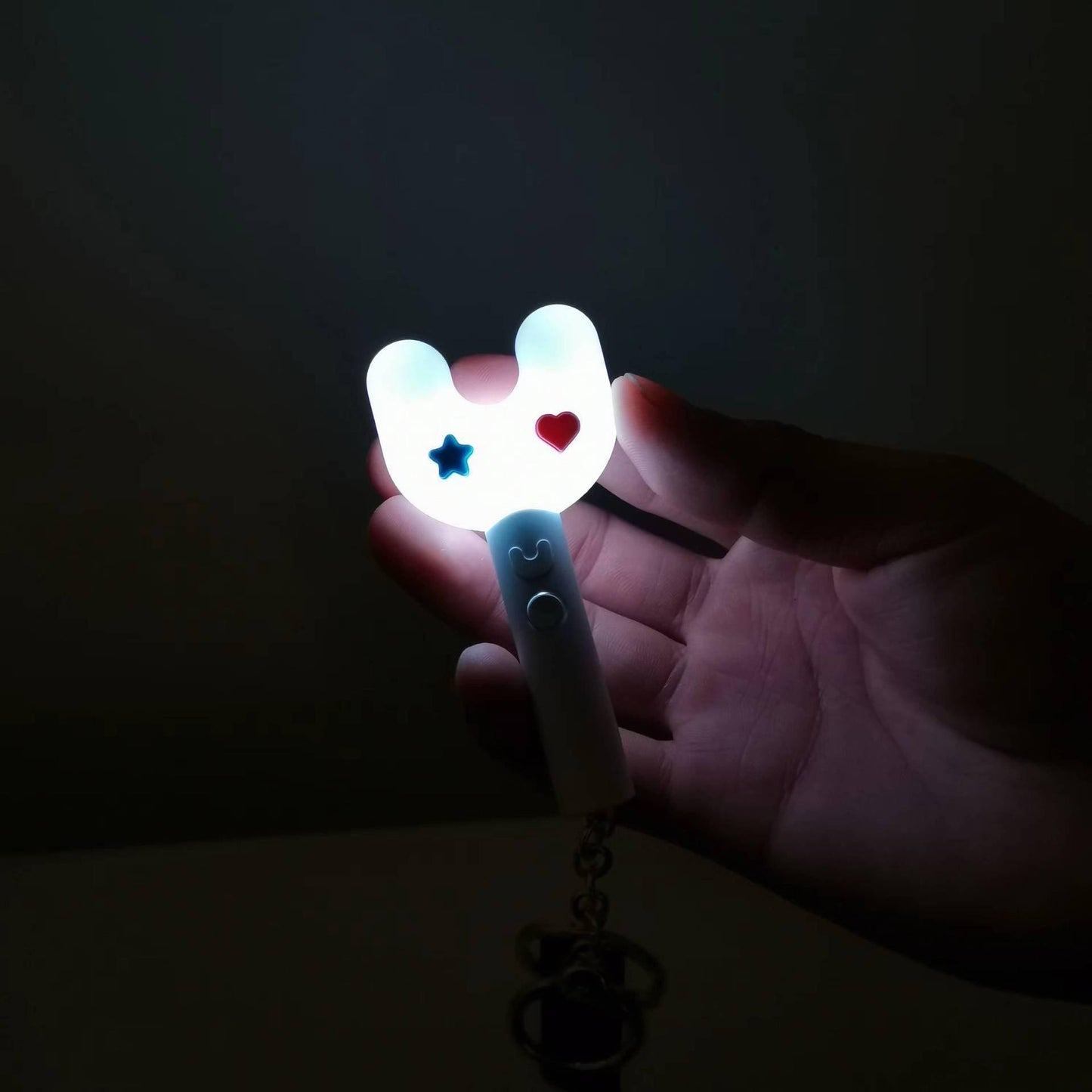 PORTE-CLÉS À LED LIGHTSTICK NEWJEANS