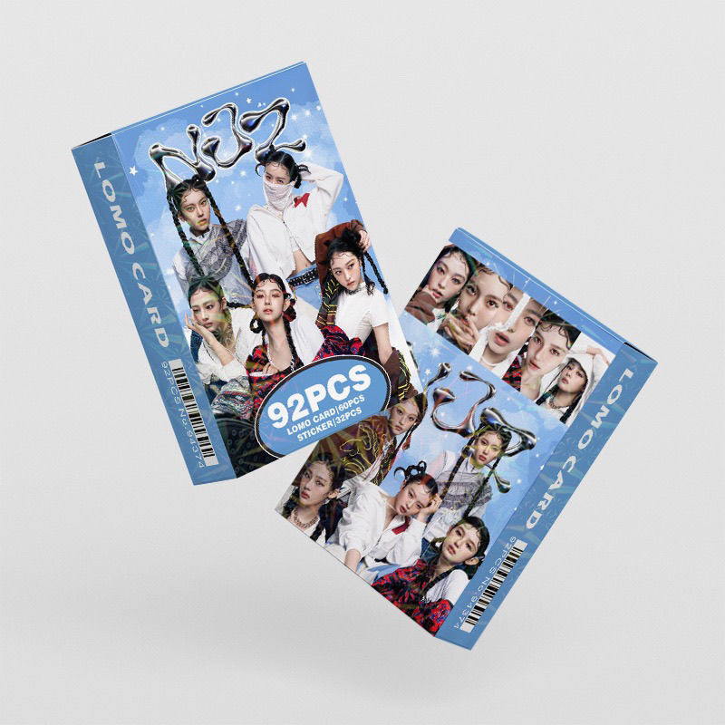 CARTES PHOTO NJZ (NEWJEANS) 92 PCS (60 CARTES PHOTO + 32 AUTOCOLLANTS)
