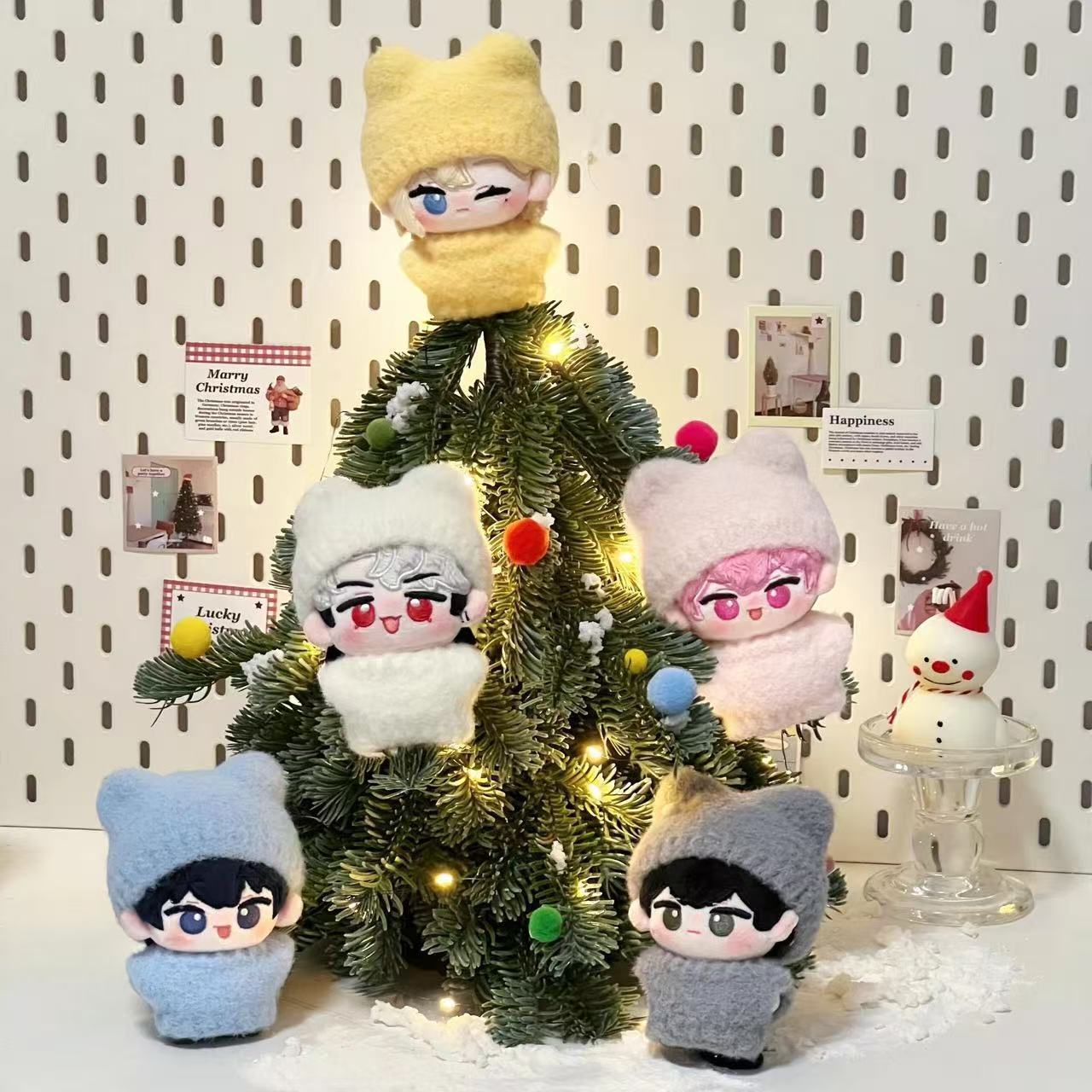 PELUCHE PERSONNAGE DE LA TOURNÉE BLACKPINK