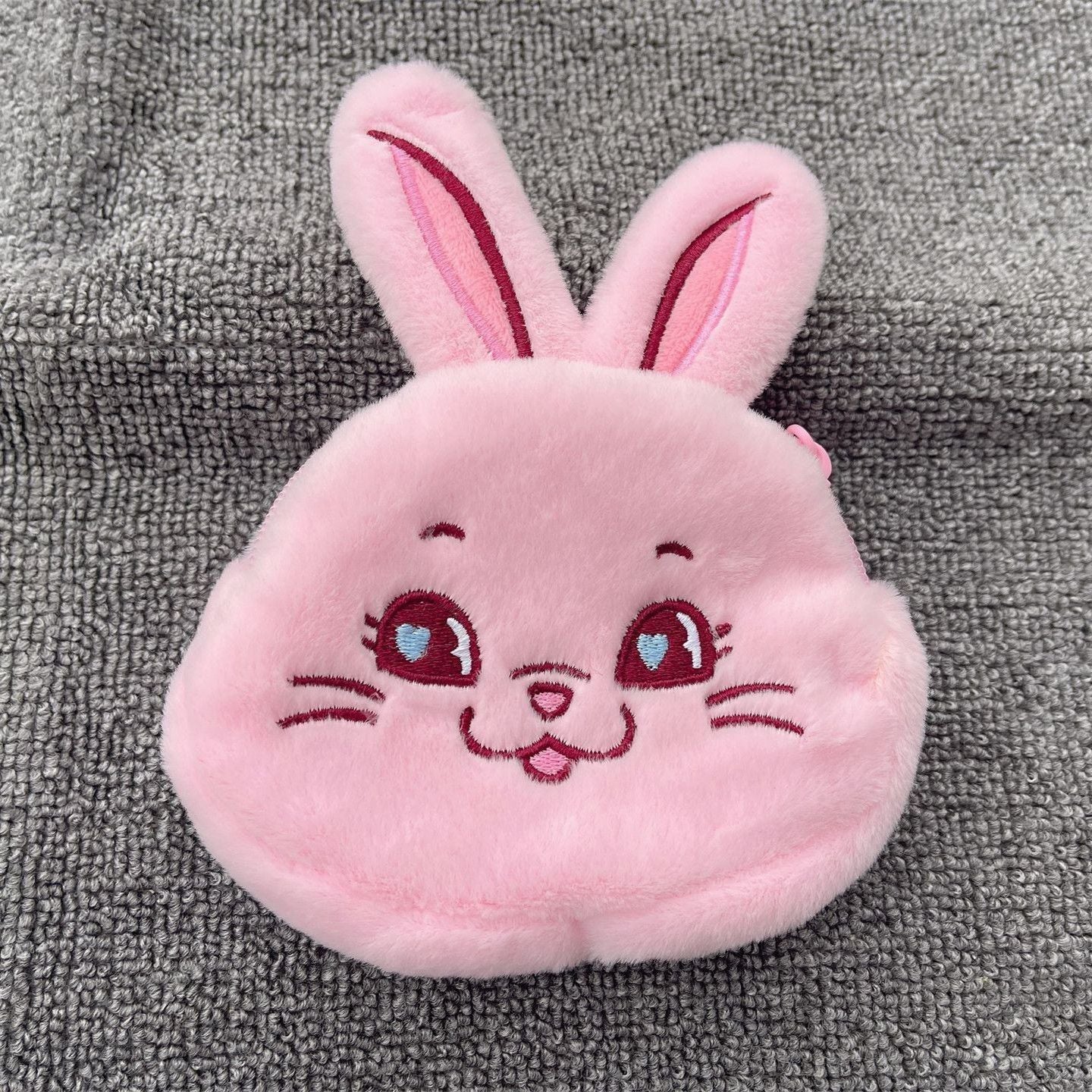 PELUCHES NEWJEANS GET UP (28 cm)