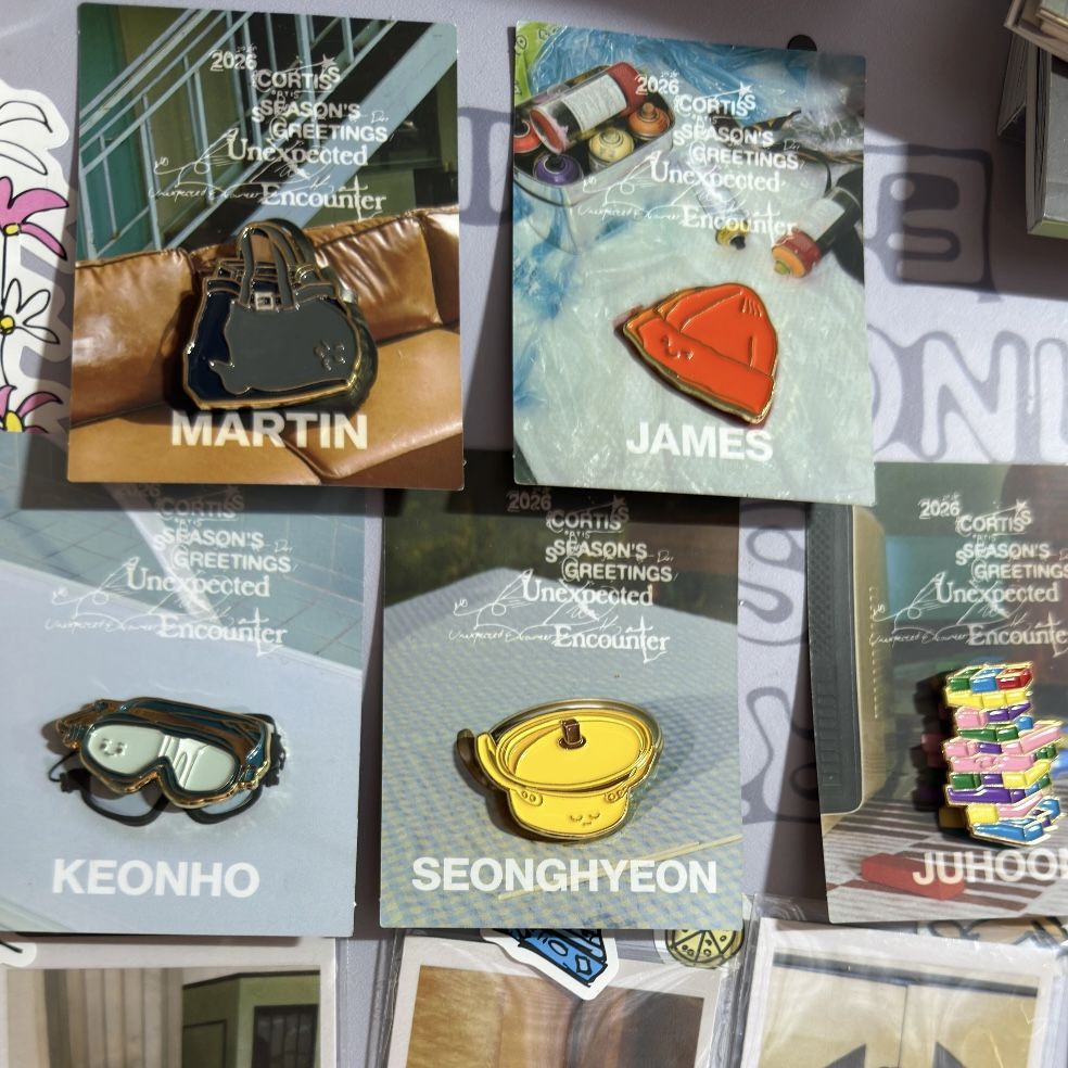 PORTE-CLÉS EN PELUCHE CORTIS