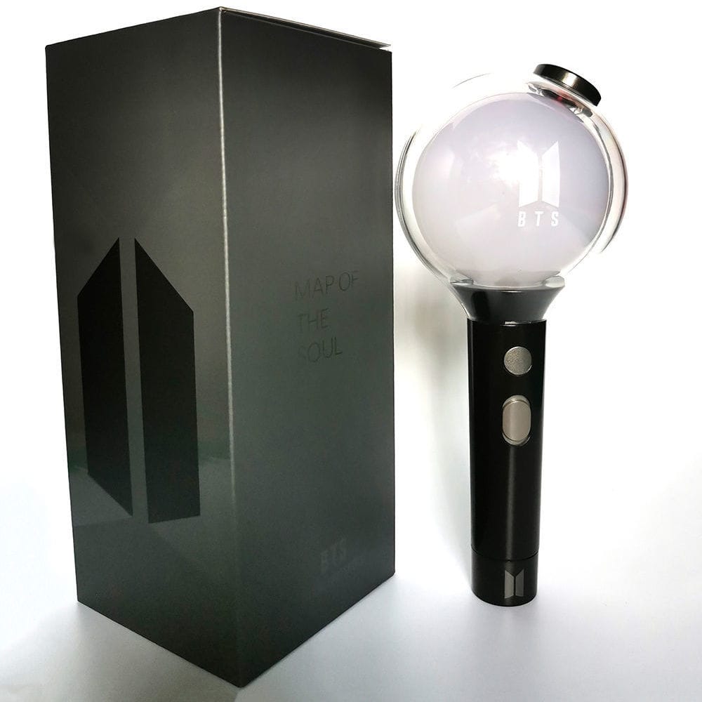 BTS ARMYBOMB - LIGHTSTICK AVEC PHOTOCARTES VERSION 3 ET VERSION 4