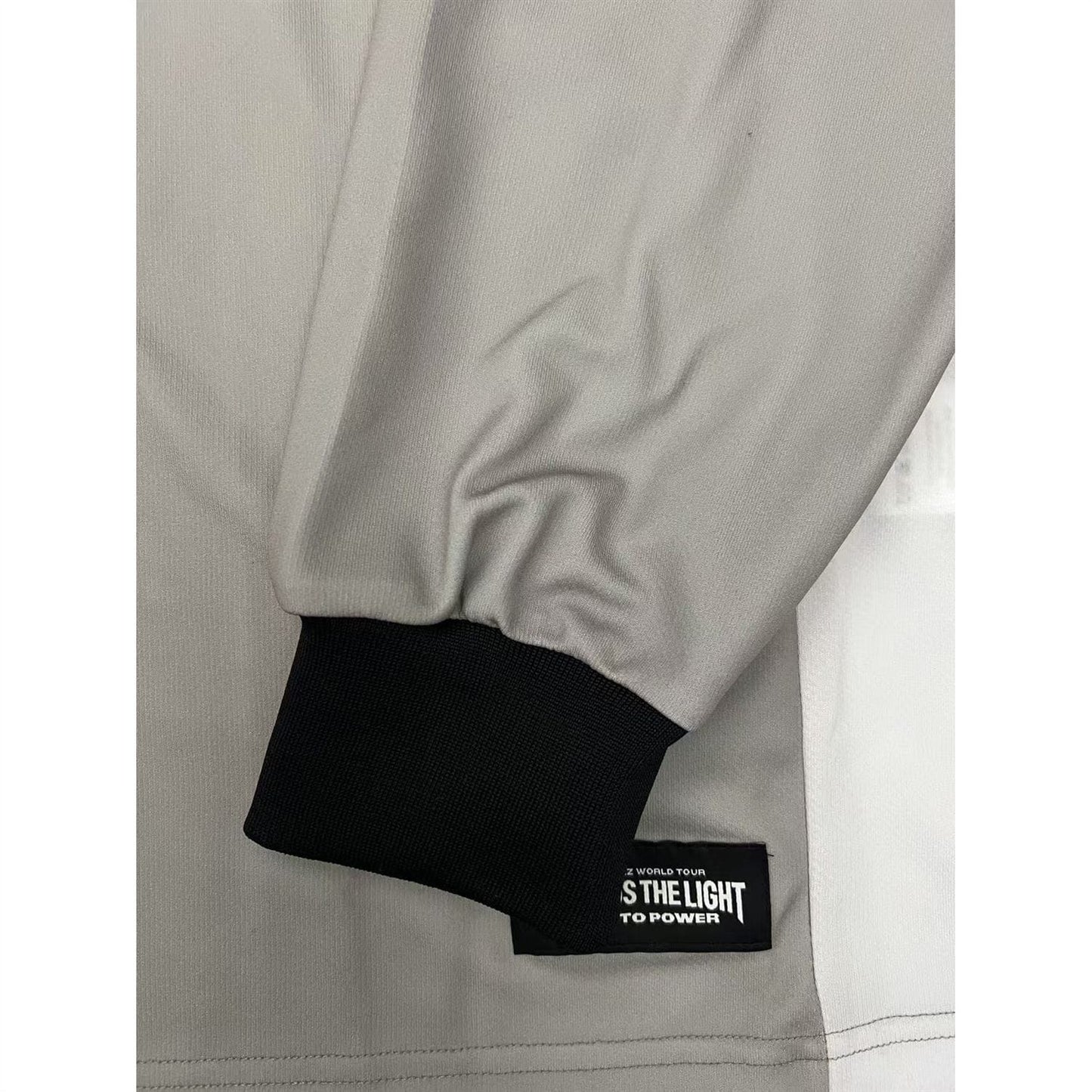 PRODUITS ATEEZ VERS LE T-SHIRT LIGHT