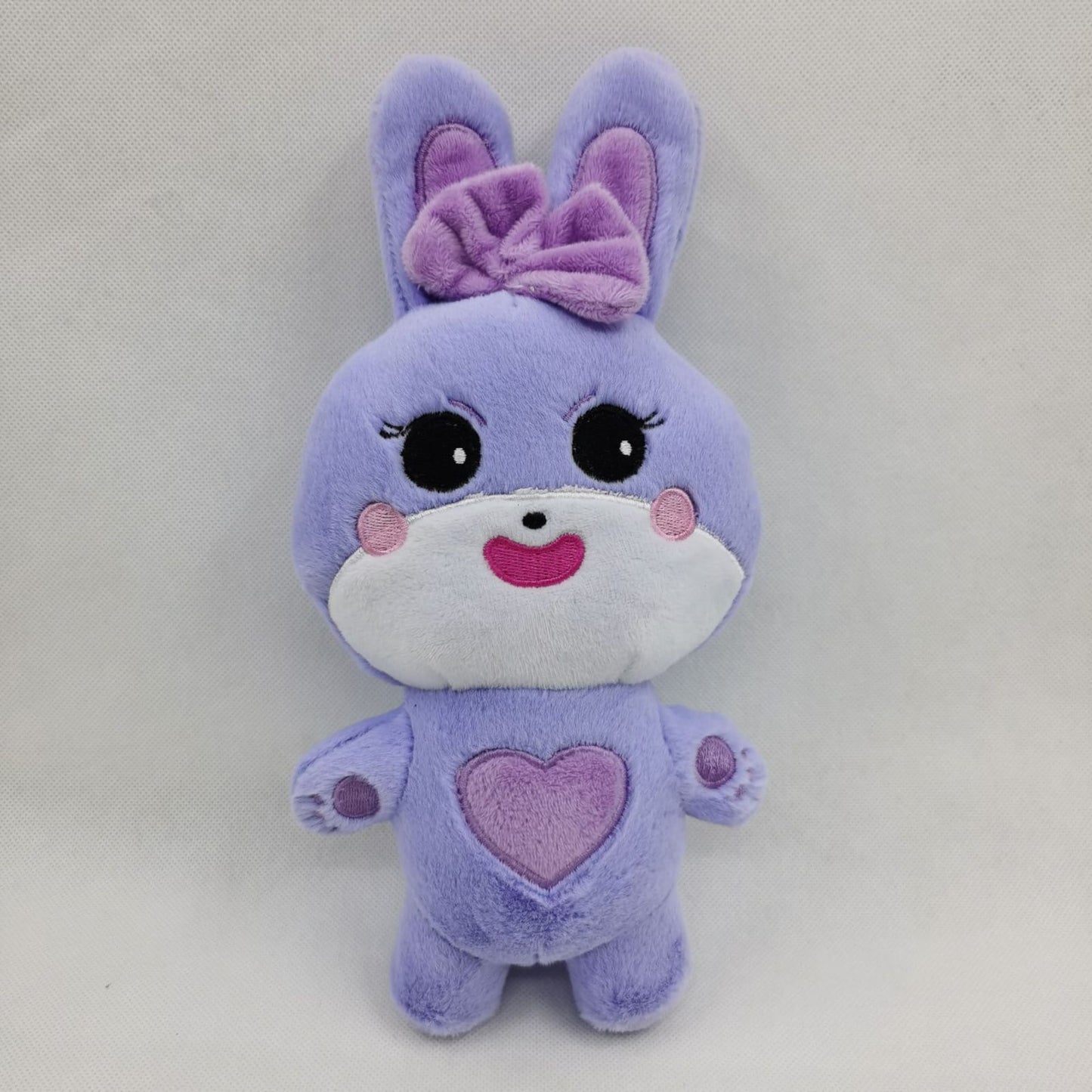 PELUCHE PERSONNAGE DE LA TOURNÉE BLACKPINK