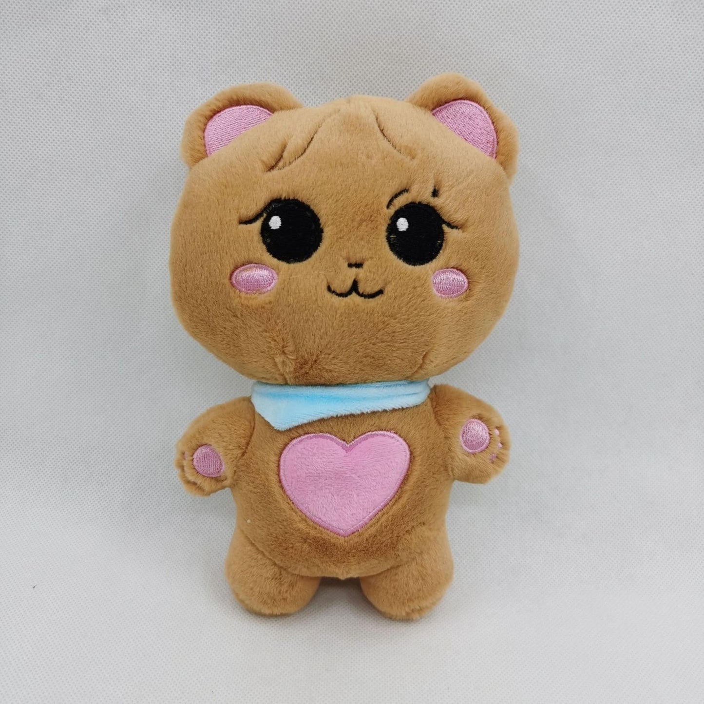 PELUCHE PERSONNAGE DE LA TOURNÉE BLACKPINK