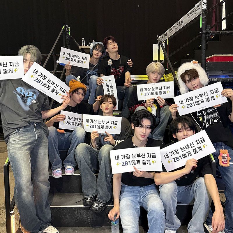 T-SHIRT ZB1 ZERO BASE ONE 100% COTON