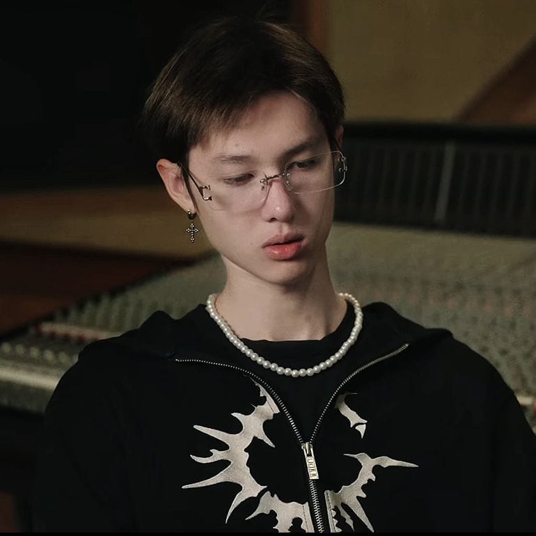 BOUCLE D'OREILLE CORTIS