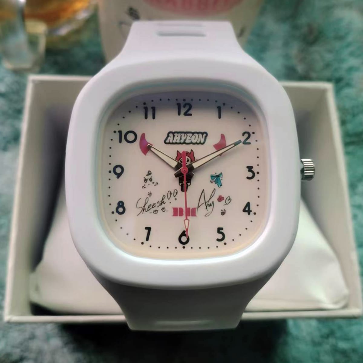 MONTRE-BRACELET BABYMONSTER