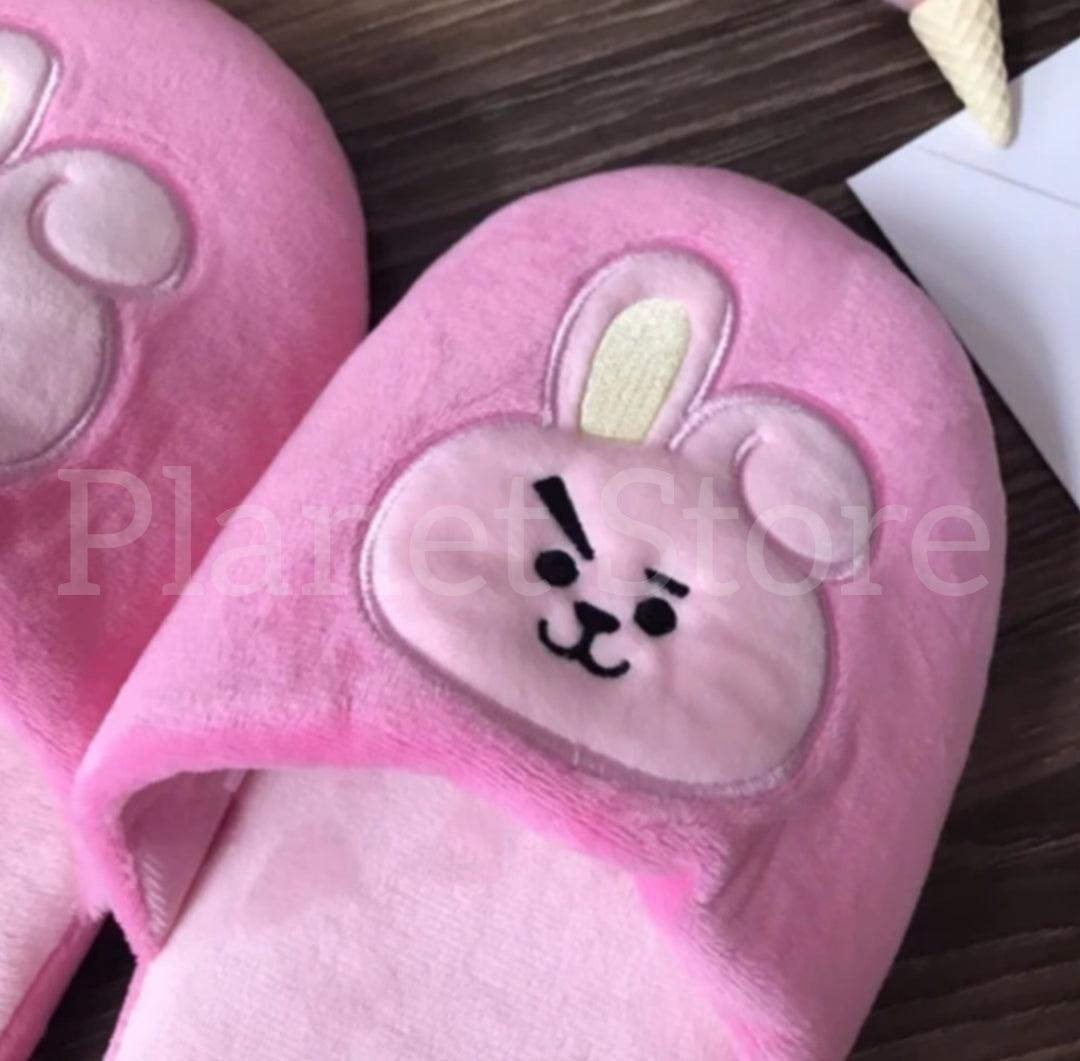 PANTOUFLES BRODÉES ET PELUCHES BT21