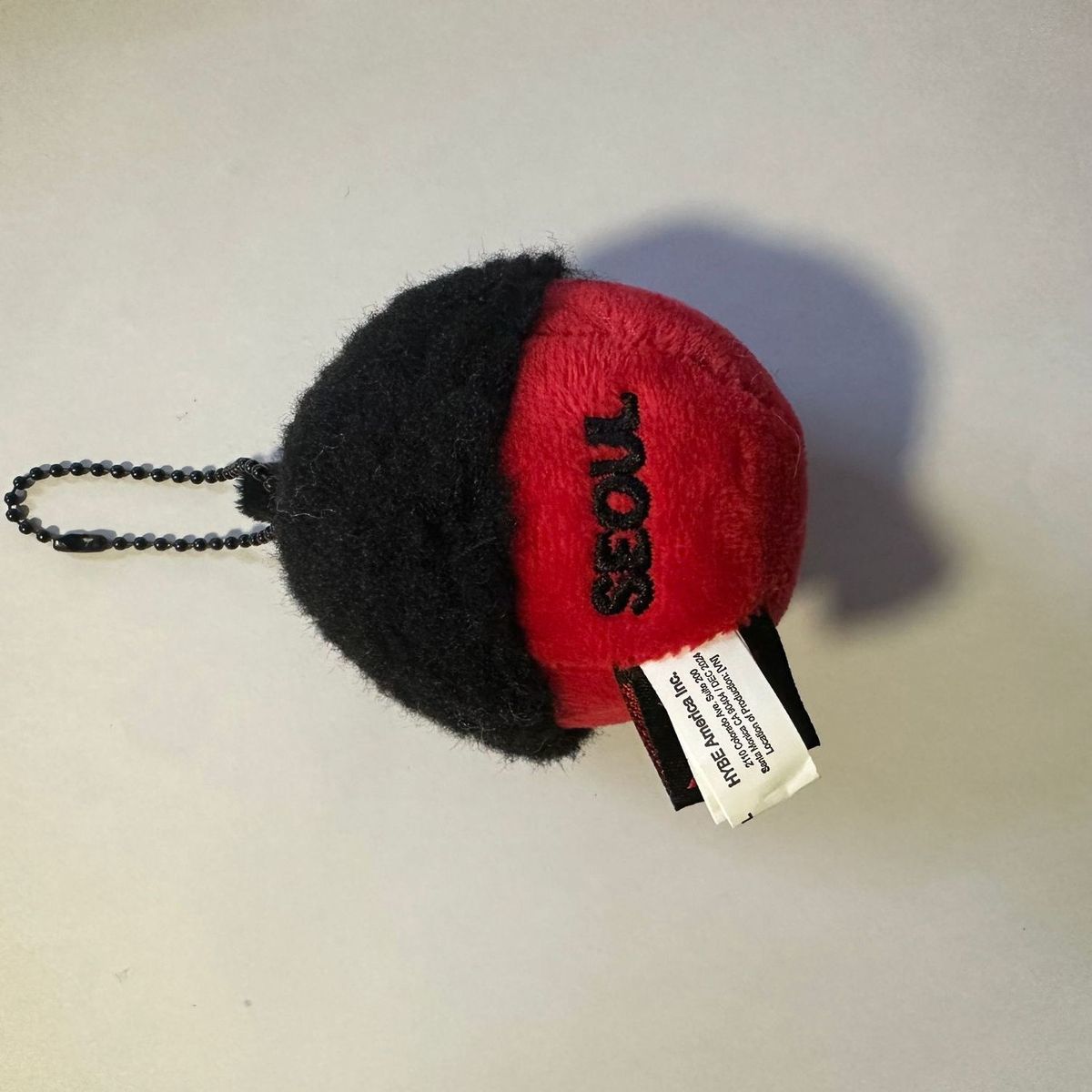 PORTE-CLÉS J HOPE HOPE SUR LA SCÈNE