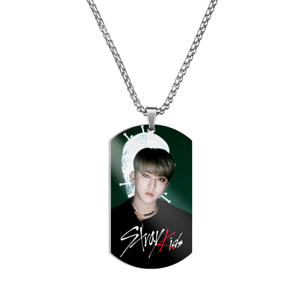 COLLIER STRAY KIDS EN ACIER INOXYDABLE