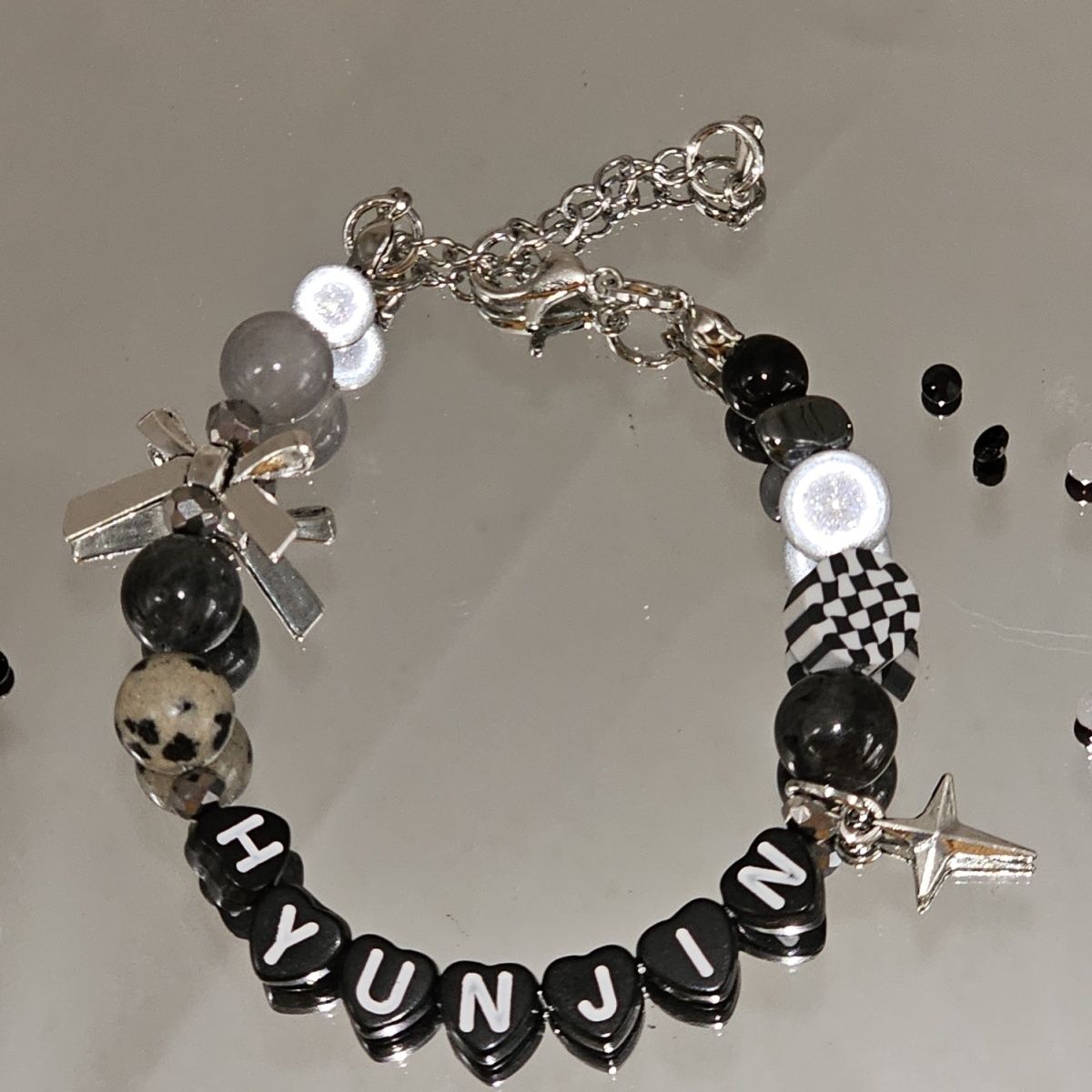 BRACELET HYUNJIN STRAY KIDS