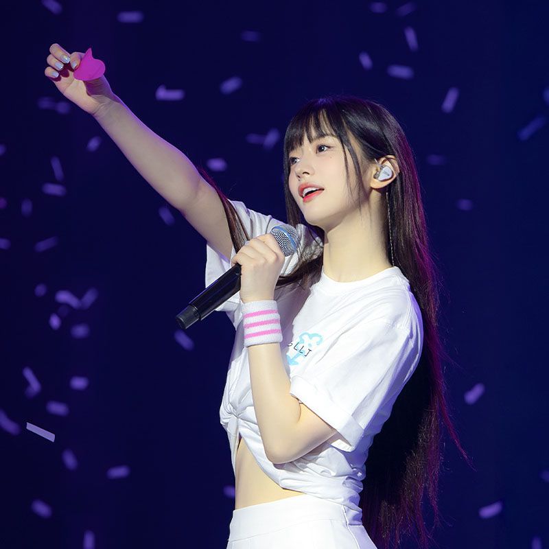 T-SHIRT ILLIT GLITTERDAY 100% COTON