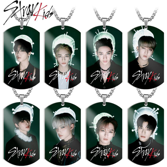 COLLIER STRAY KIDS EN ACIER INOXYDABLE