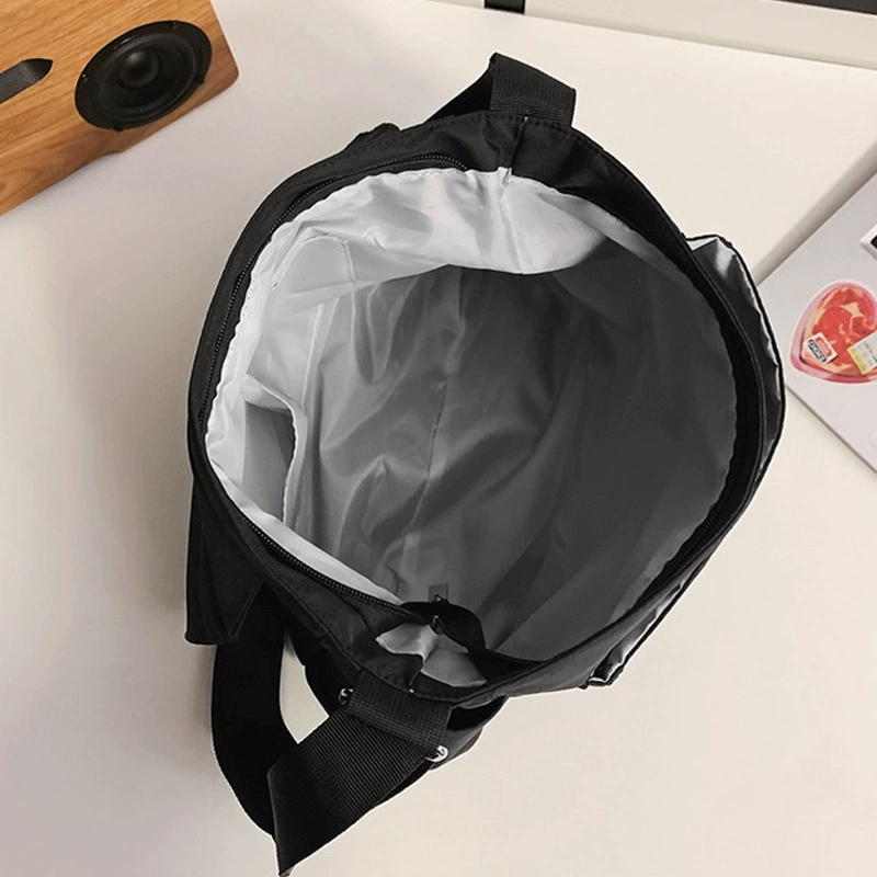 SAC BTS BT21 DIVERS MODÈLES (noir et blanc)